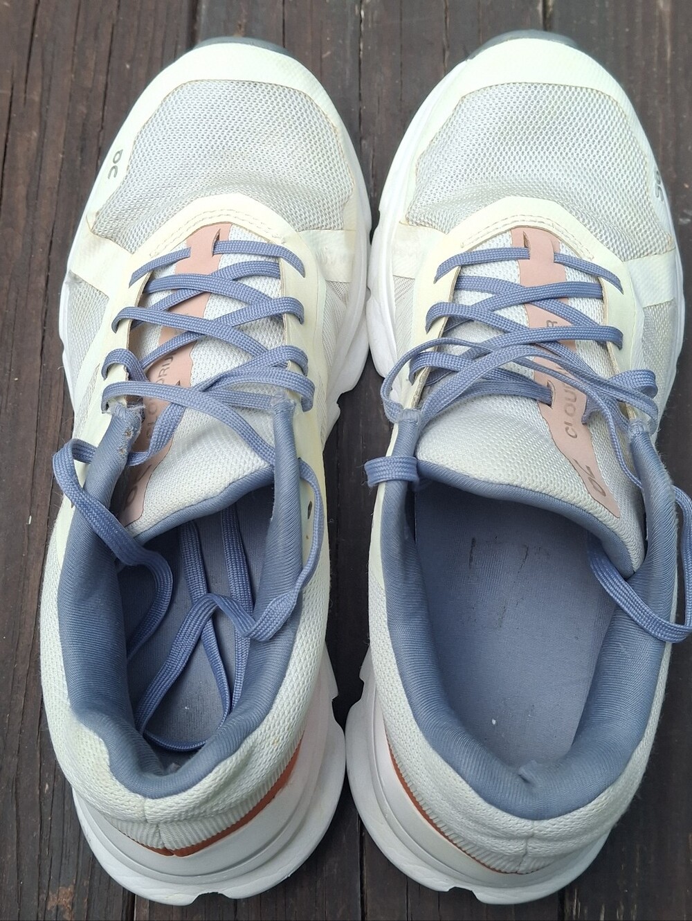 On Cloudrunner 2 Womens Size 9 - Picture 6 of 16